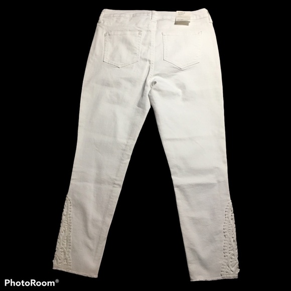 Style & Co Skinny Ankle Pant Crochet Detail Split Hem White Jeans 10P Petite 10 - Picture 3 of 16